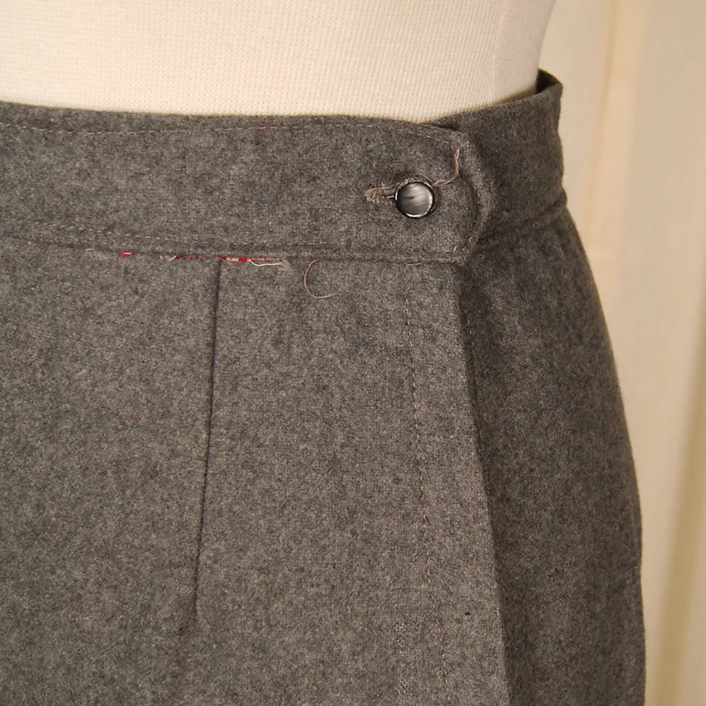 1950s Gray Wool Skirt w Bow