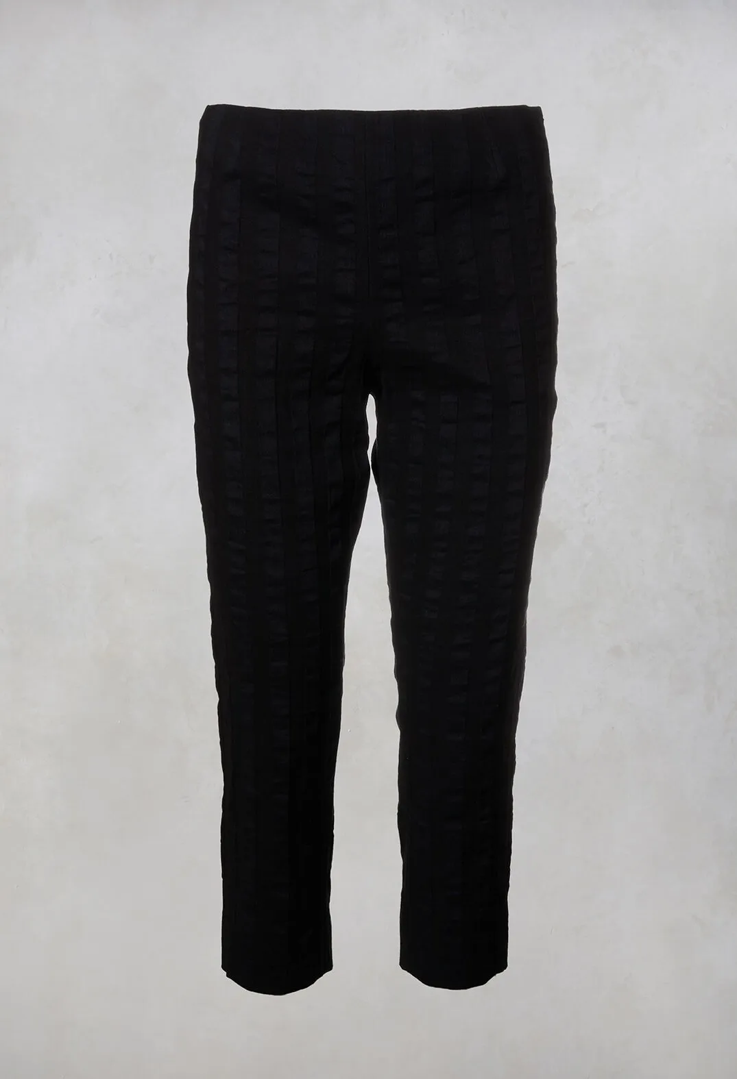 3/4 Trousers in Stripe / Navy