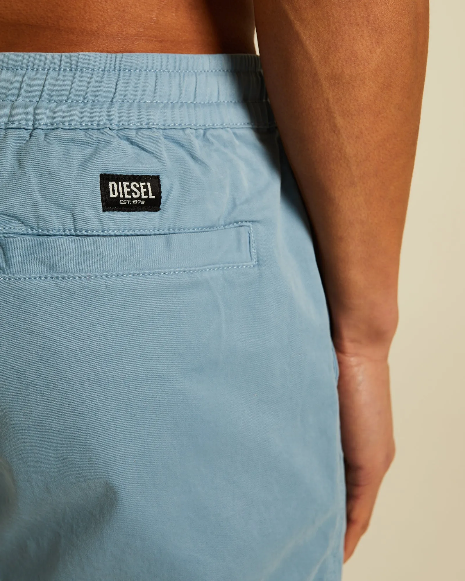 Barton Drawcord Short Pebble Blue