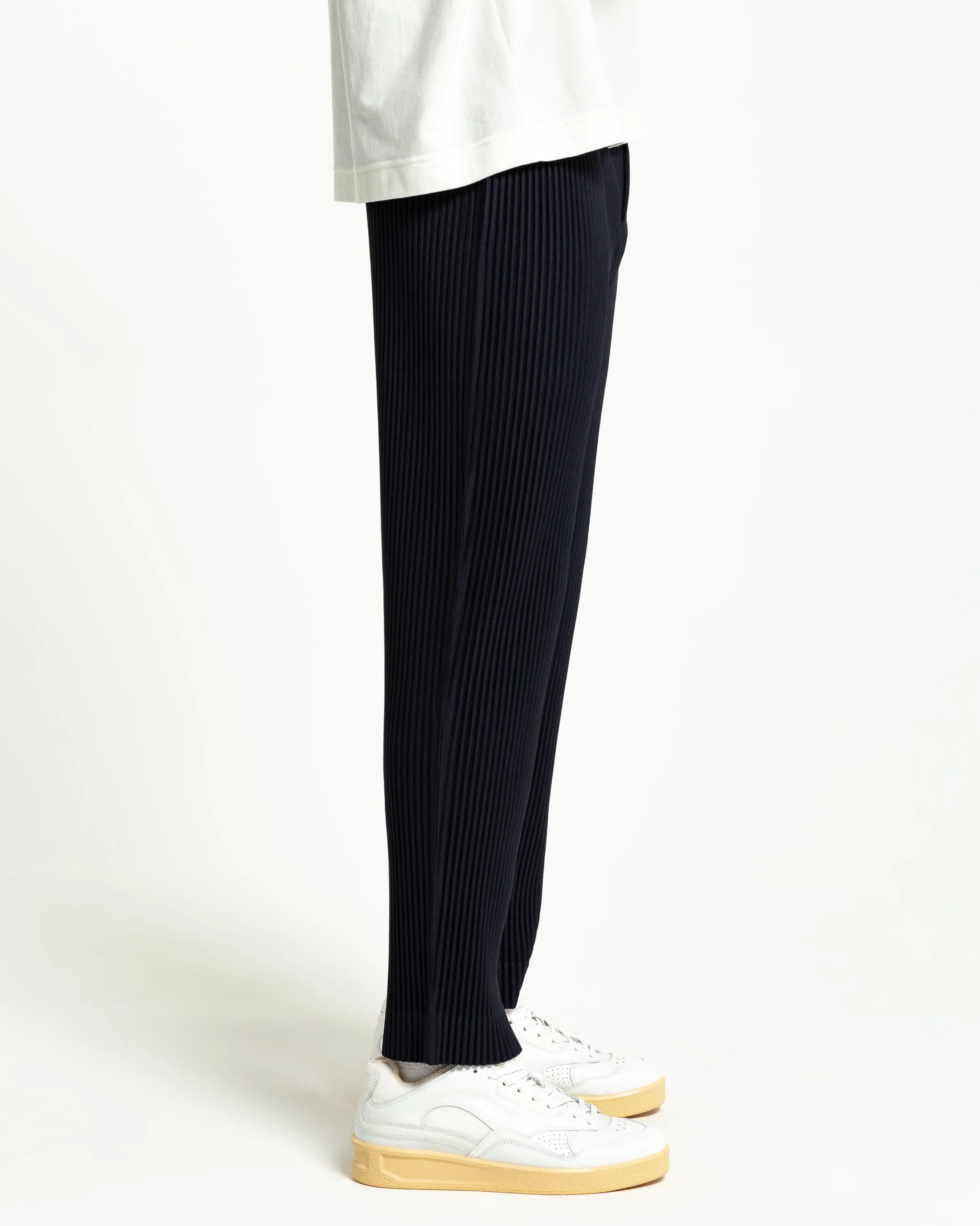 Basic JF150 Pleated Trouser in Navy