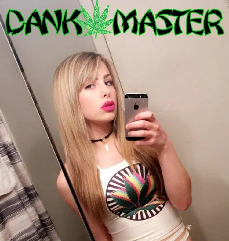 Dank Master Weed Leaf Crop Top