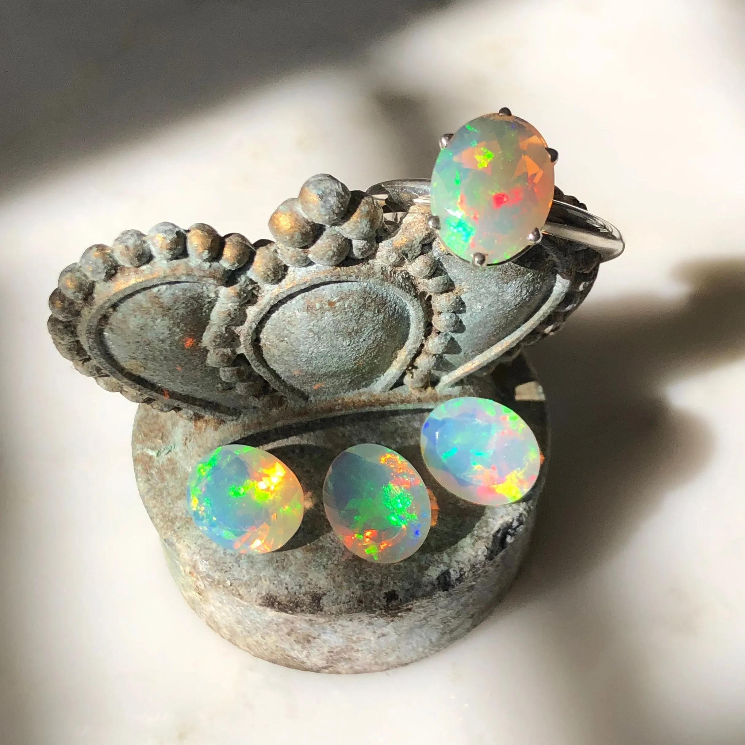 Ethiopian Opal Sliver Ring - 10 x 8 Oval Opal Ring - Alternative Opal Ring