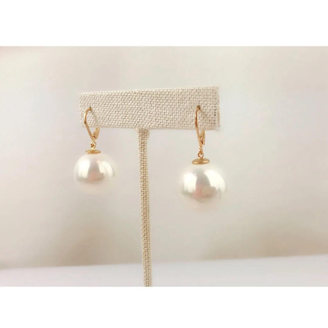 Girl with a Pearl earring - Beautiful affordable faux pearl earring