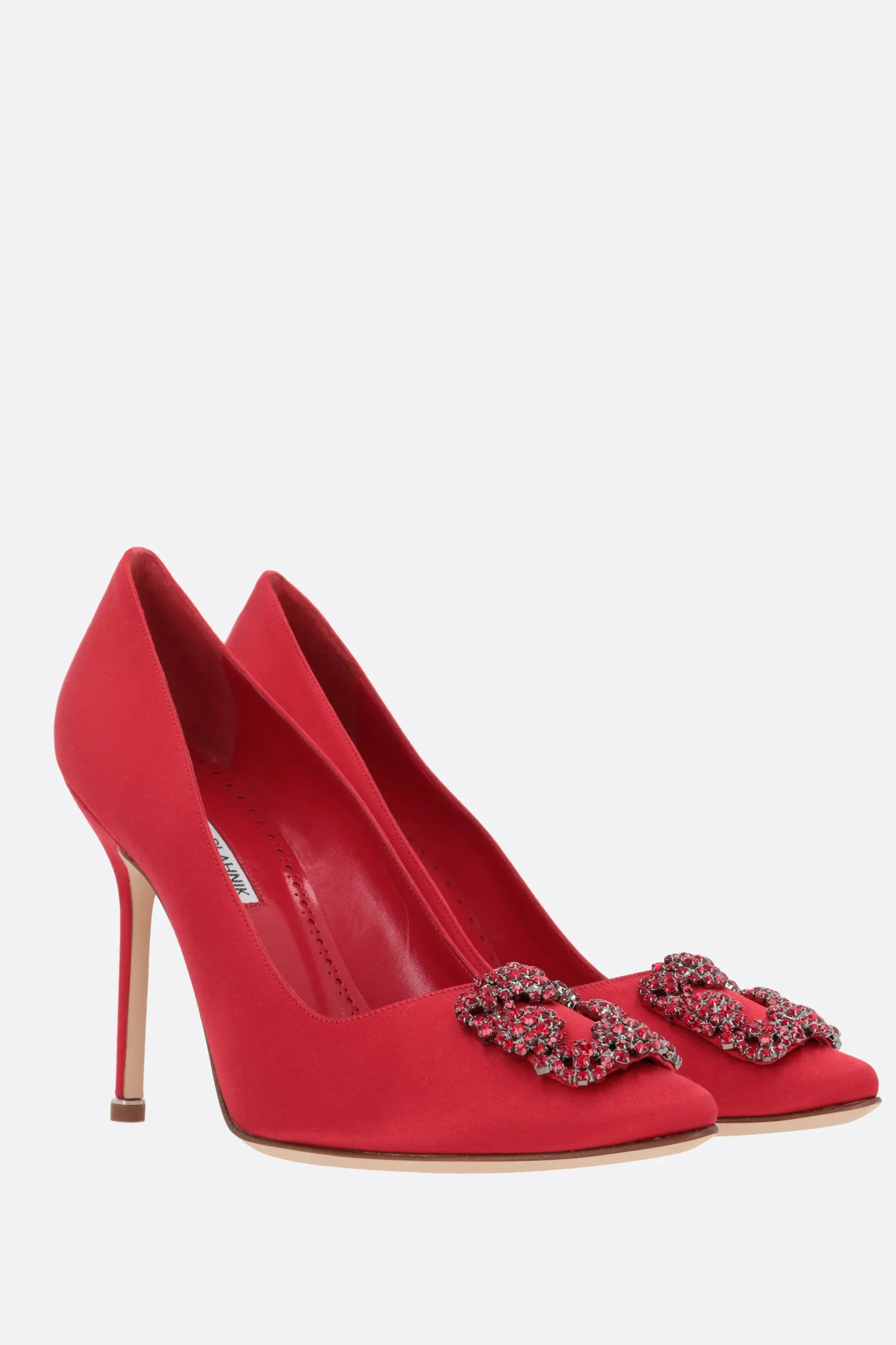 Hangisi satin pumps