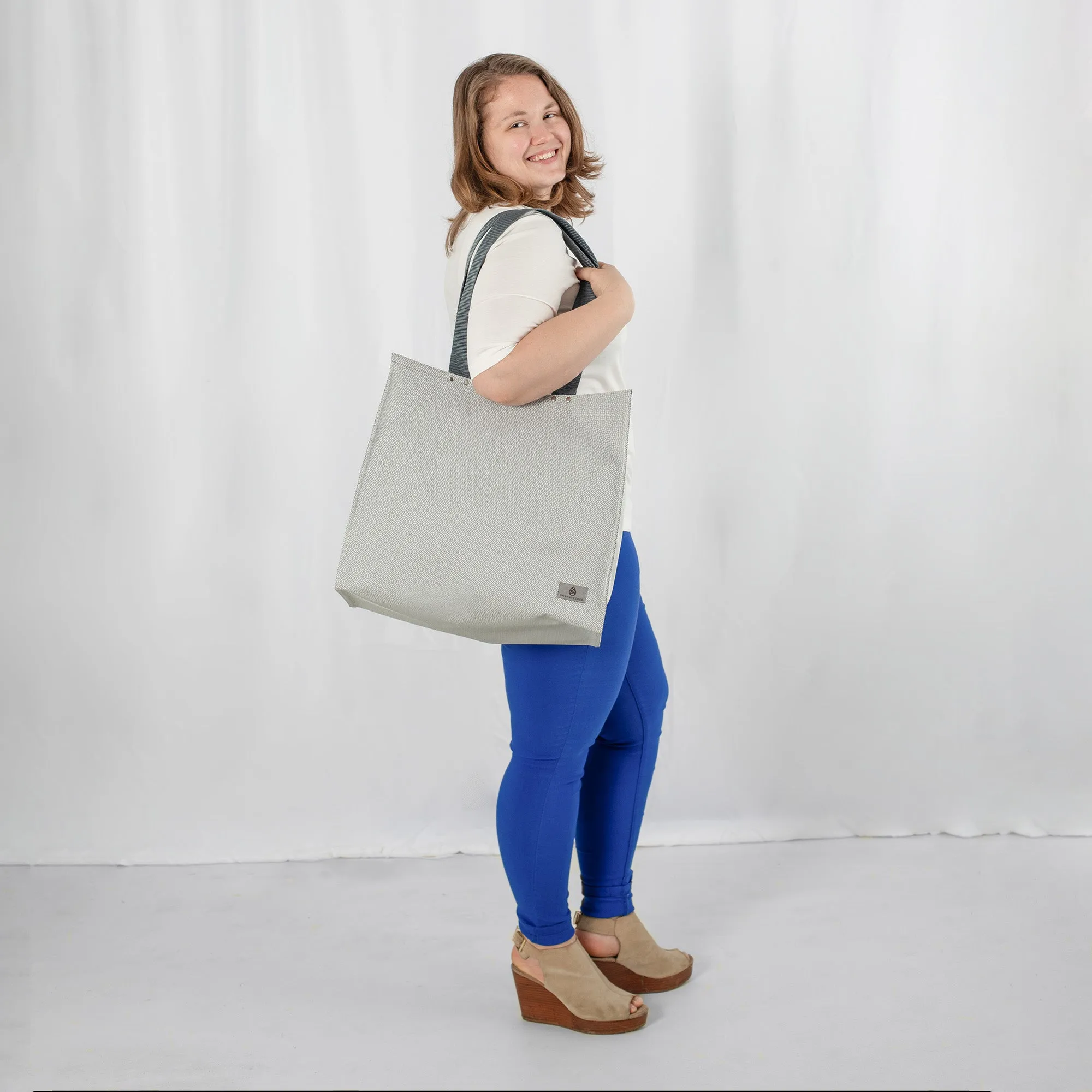 Simple Shopper Tote (choice of color)